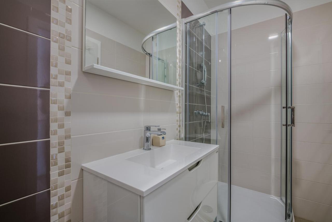 Divine Apartment